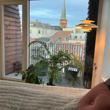 아파트 Lovely In C